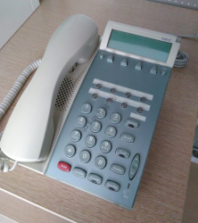 NEC DTP-8-1U (WH) Цифровой системный телефон, 8 кл., с дисплеем